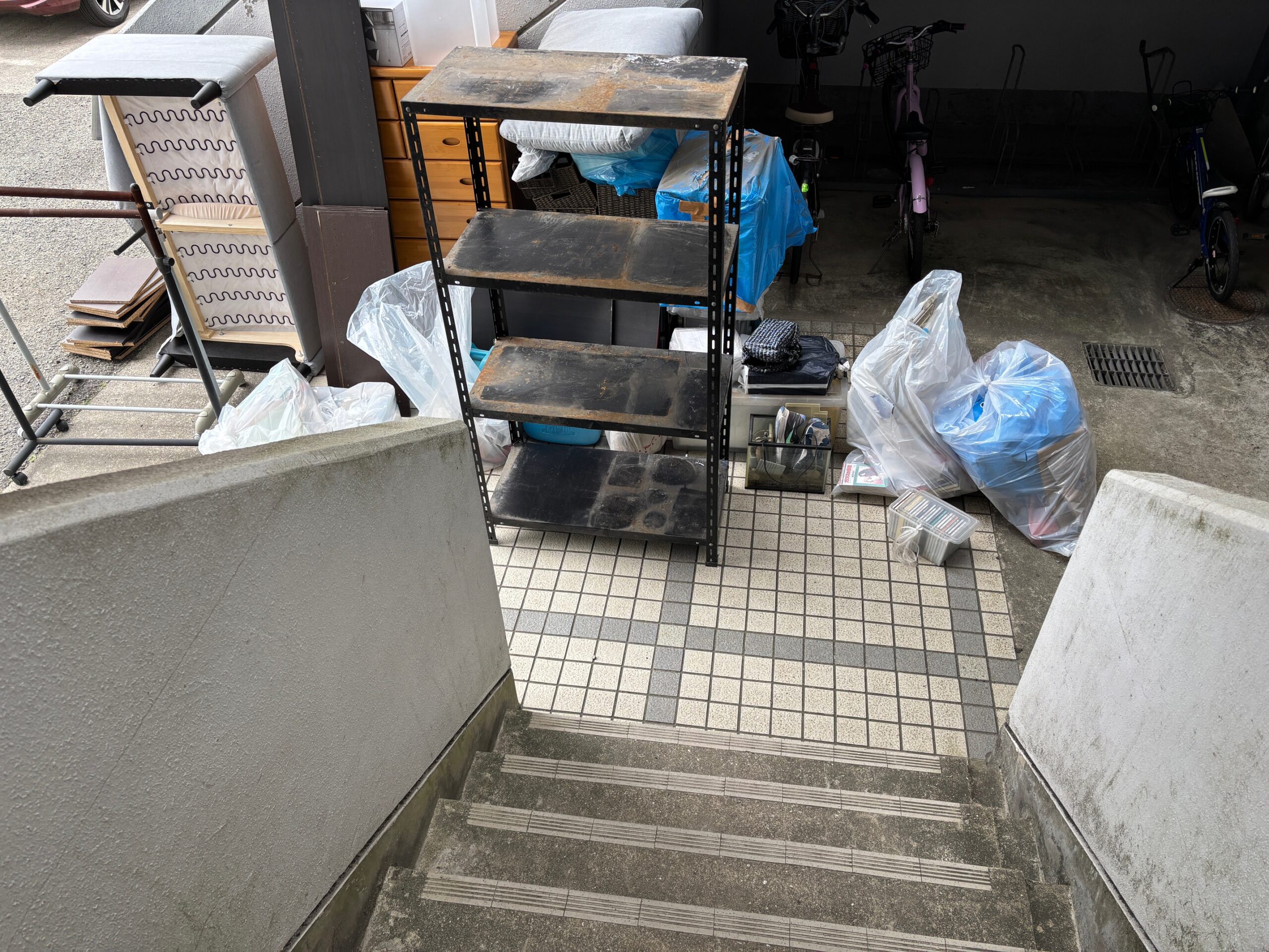 【明石市大久保町 Ｙ様】不用品（ソファー・タンスなど）回収の回収事例