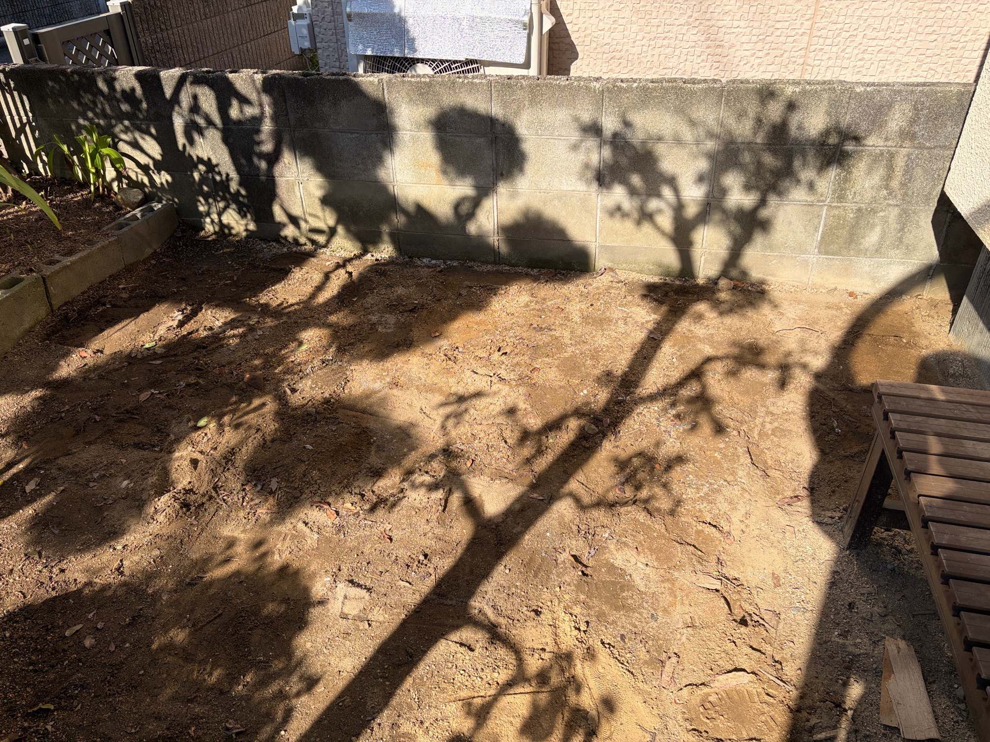 【明石市朝霧町Ｓ様】不用品（コンクリートブロック）回収の回収事例