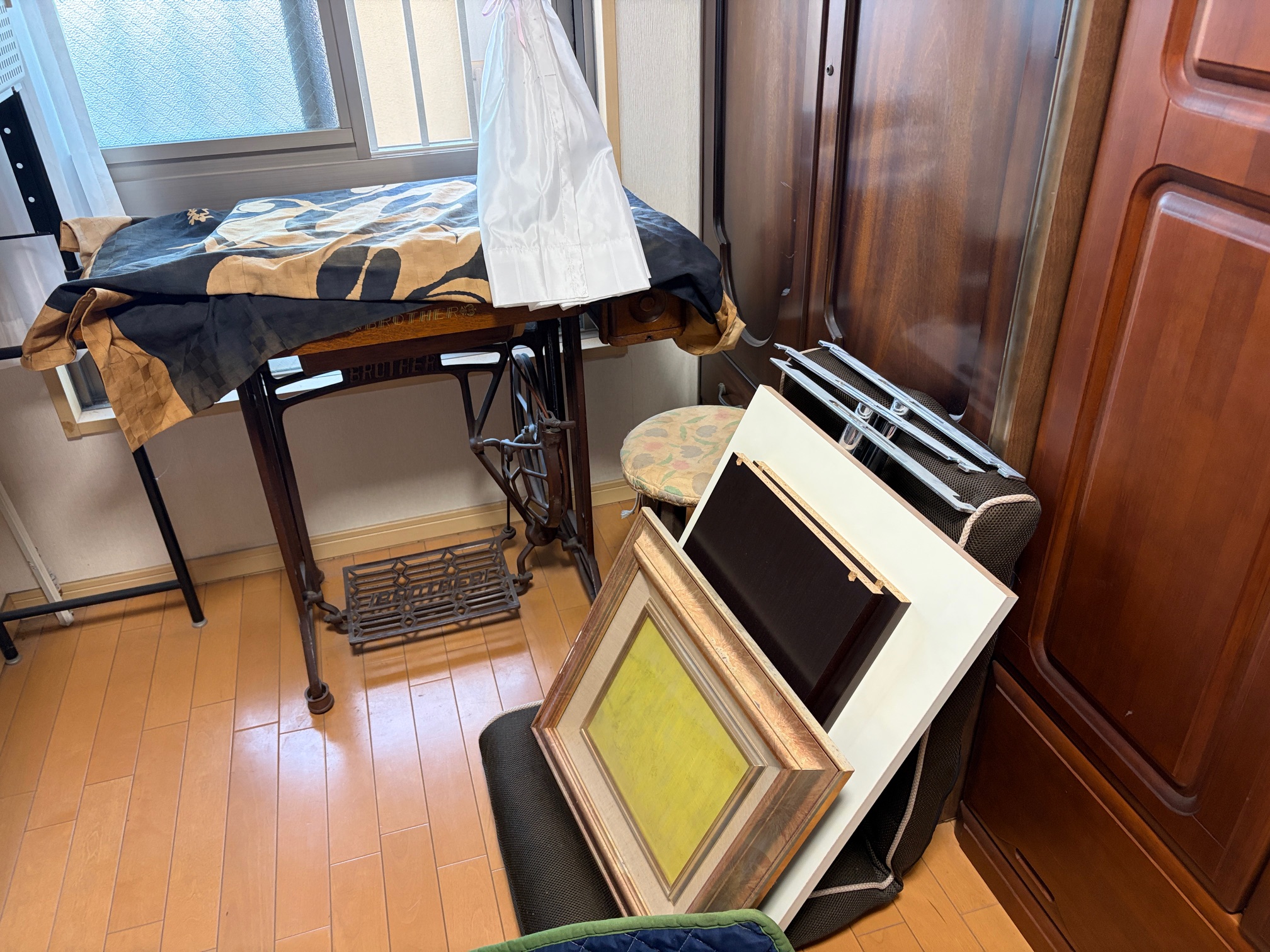 【明石市立石Ｈ様】不用品（タンス・ミシンなど）回収の回収事例