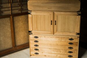 搬出が難しいタンスを処分する方法