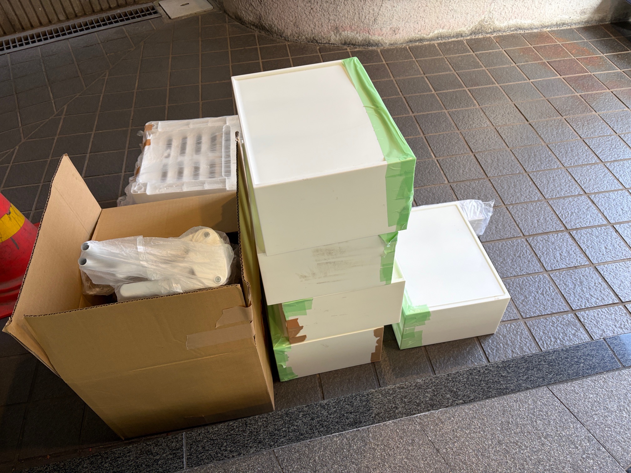 【明石市大明石町Ｈ様】不用品（収納棚など）回収の回収事例