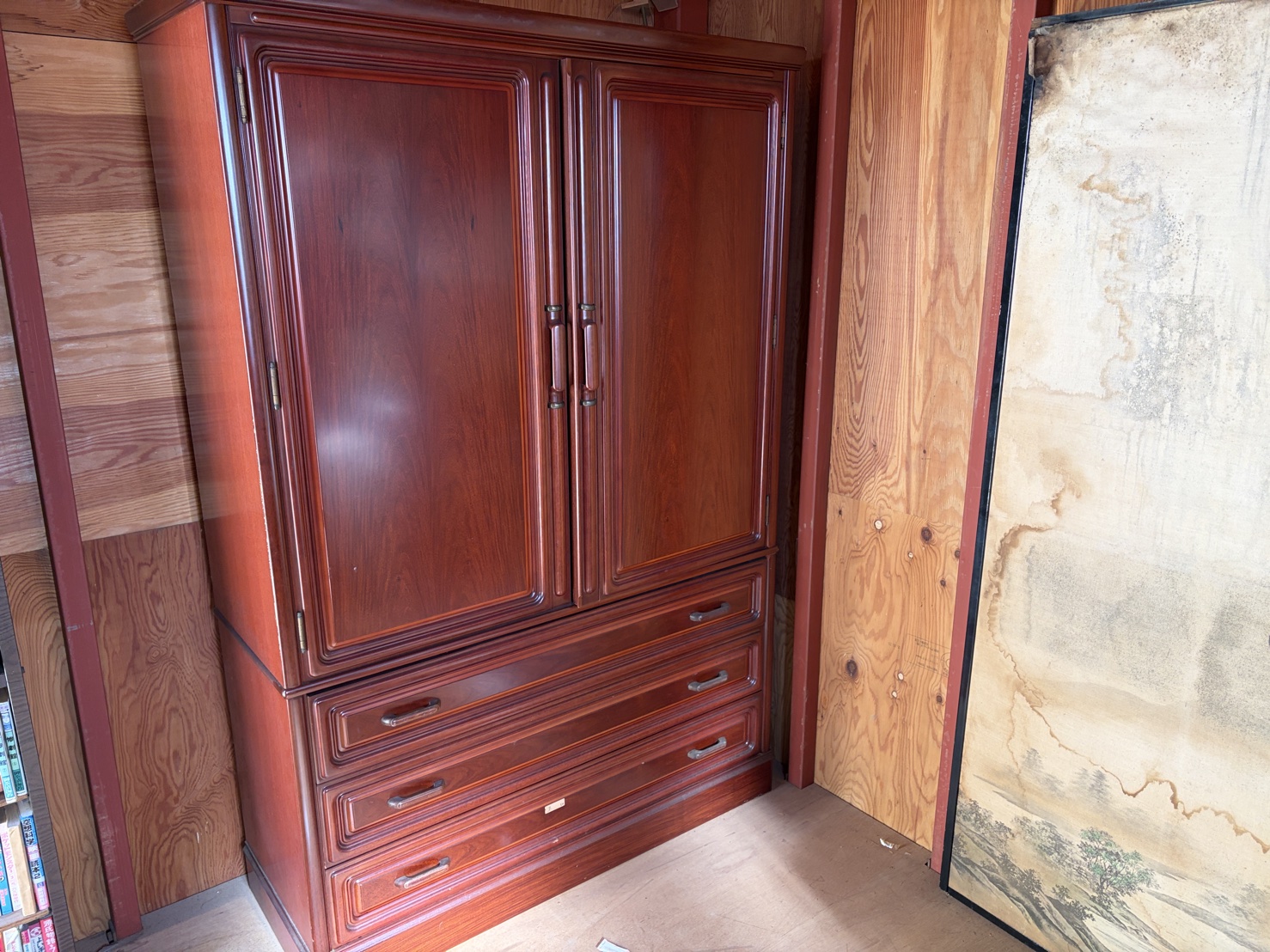 【明石市大久保町Ｏ様】不用品（タンス・二段ベッド）回収の回収事例