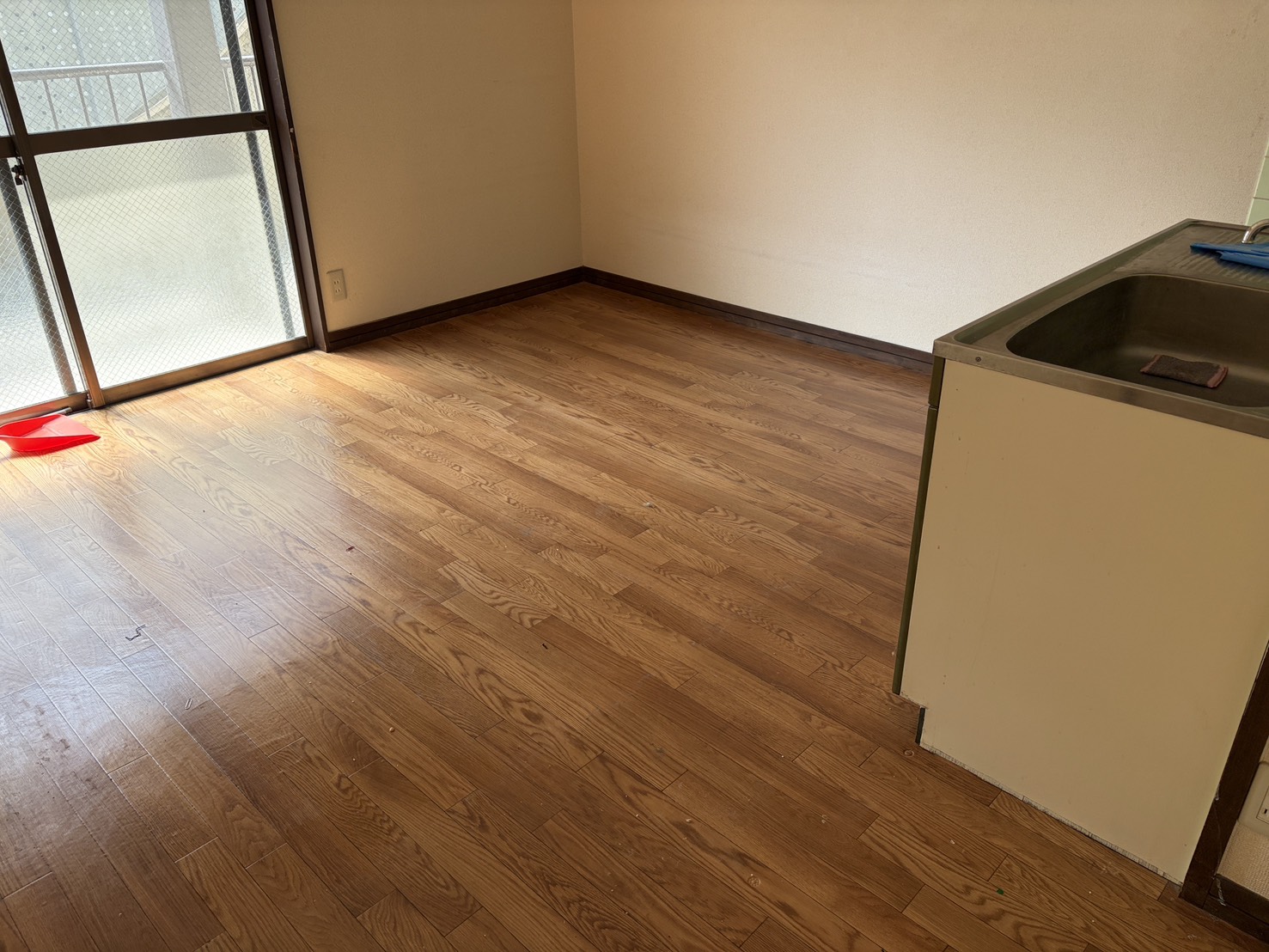 【明石市二見町Ｓ様】不用品（食器棚・ストーブなど）回収の回収事例