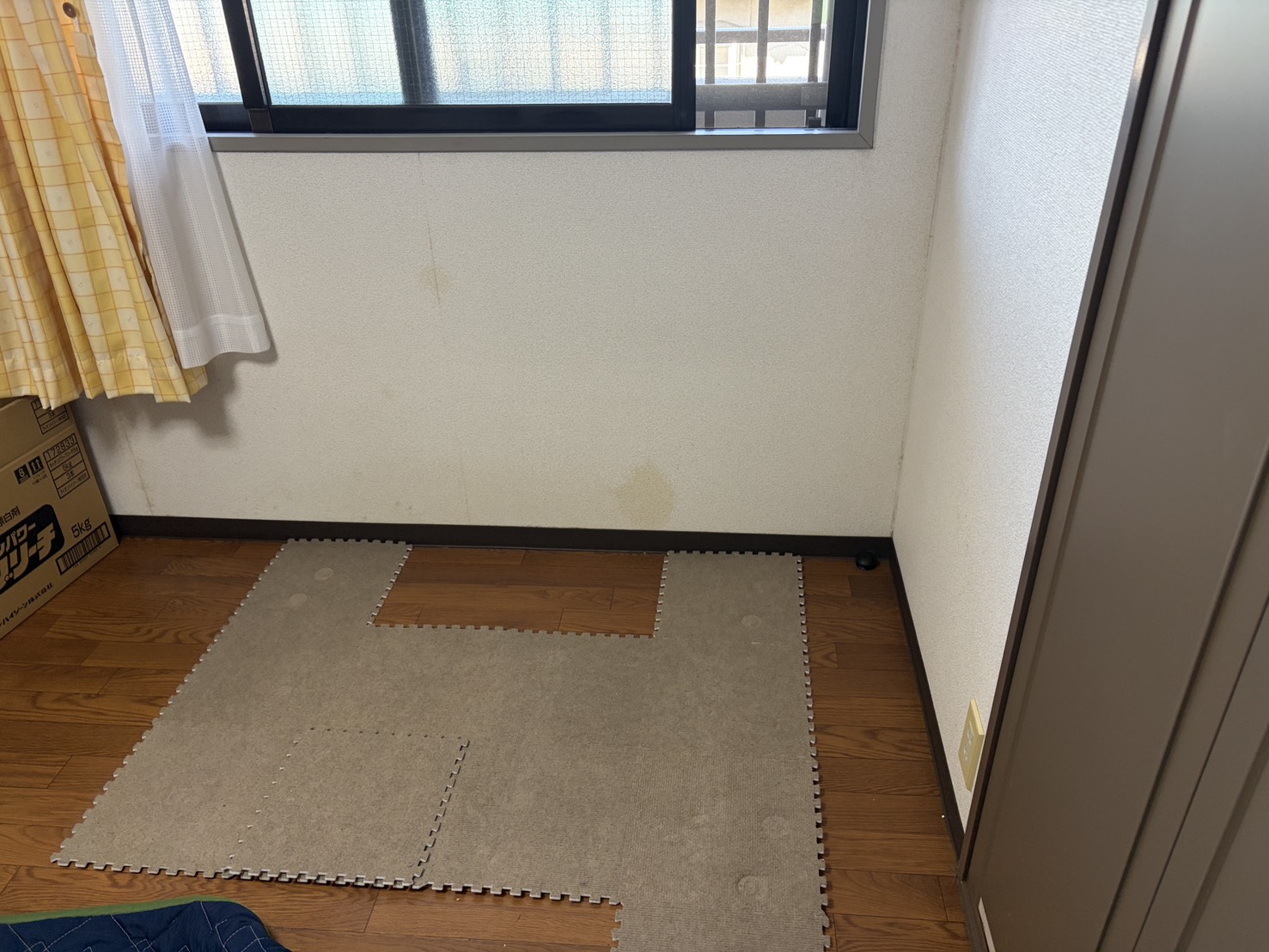 【明石市魚住町Ｆ様】不用品（学習机など）回収の回収事例
